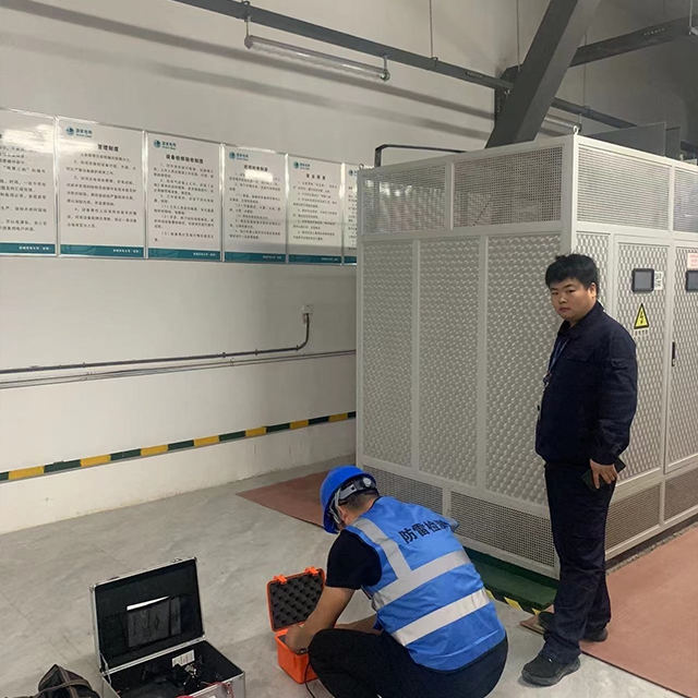 萬(wàn)達(dá)商業(yè)街防雷檢測(cè)